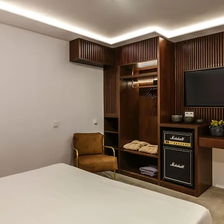 Hotel Charisma And Wellness Club