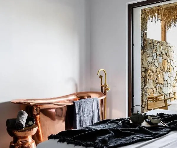 Charisma And Wellness Club Hotel