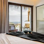 Отель Charisma And Wellness Club 4*