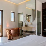 Charisma And Wellness Club Отель