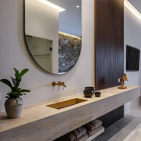 Charisma And Wellness Club 酒店 4*