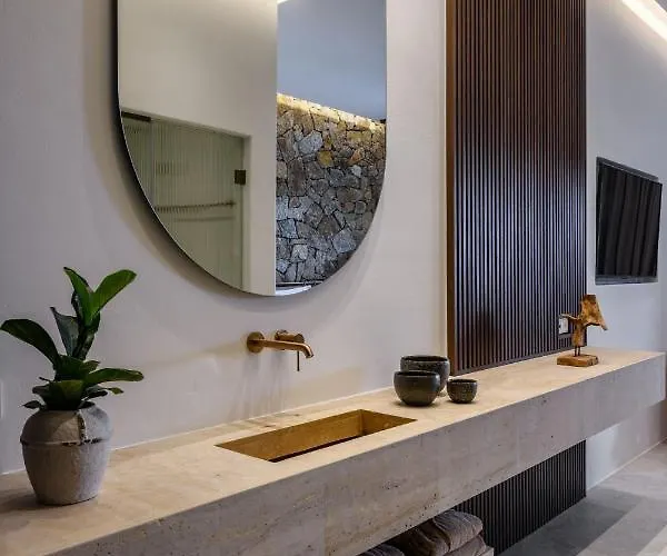 Charisma And Wellness Club Hotel 4*