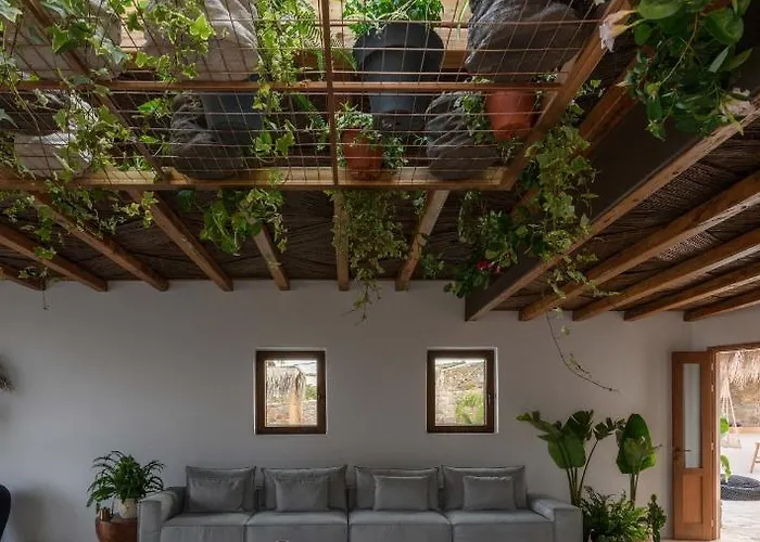 Charisma And Wellness Club فندق Plintri