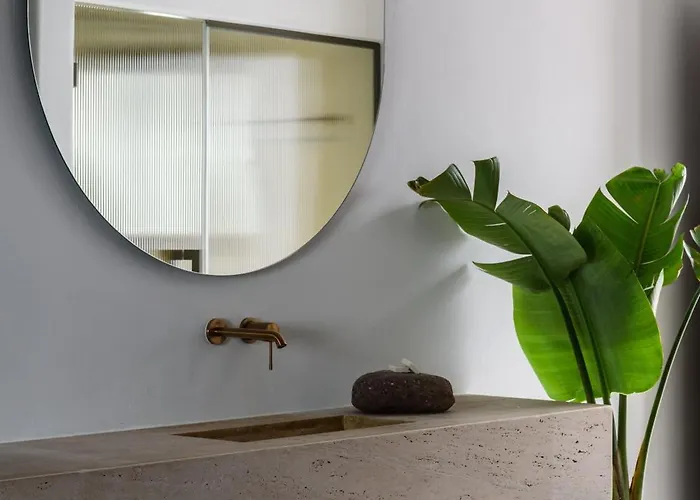 Charisma And Wellness Club 4*